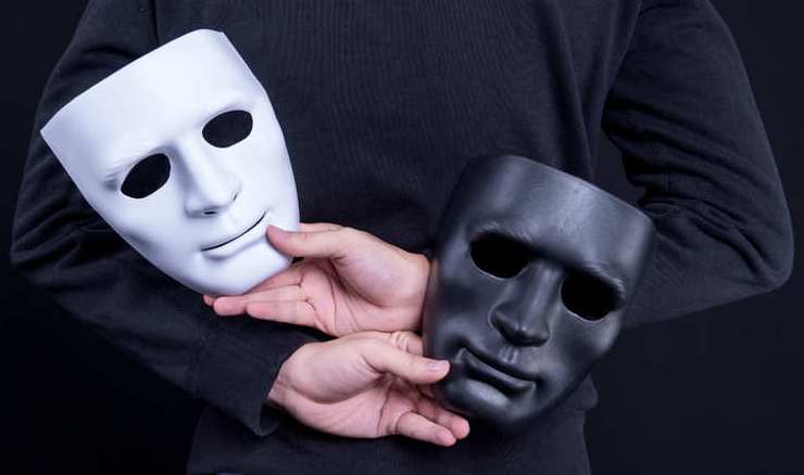 არაგულწრფელობა - თვალთმაქცობა