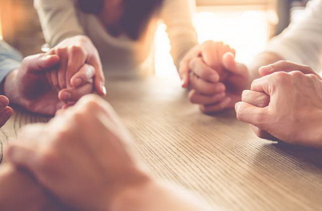 ეკლესიურების ერთმანეთის მიმართ დამოკიდებულება