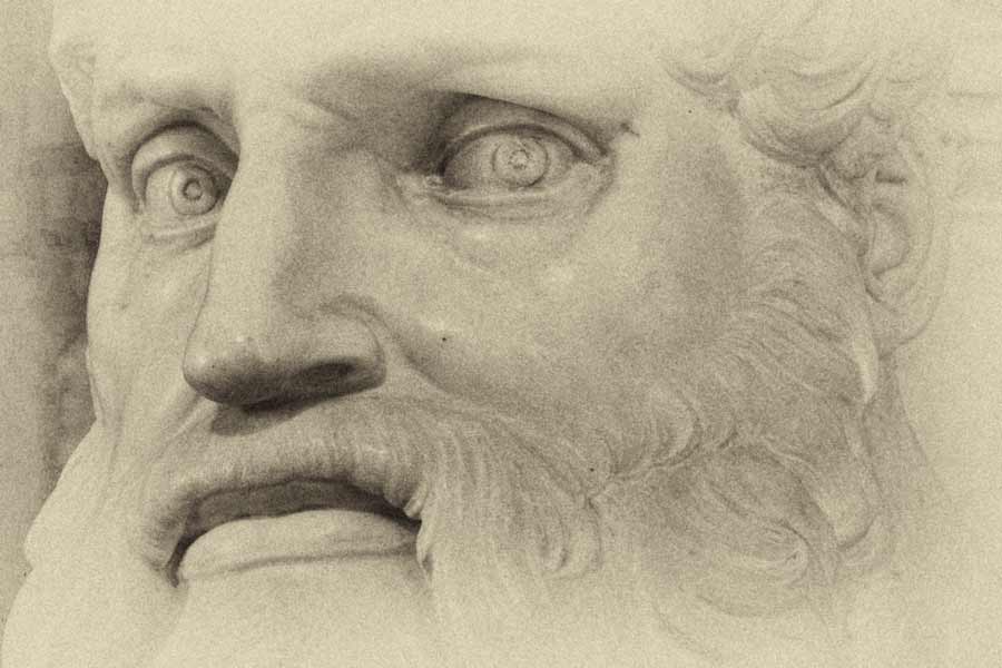 ერთი შეხედვით უბრალო ადამიანი გამოსცემს ღვთიურ უჩვეულო ბრწყინვალებას