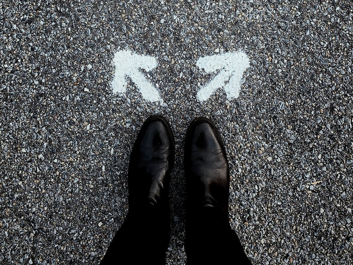 განუსაზღვრელობა მოსახდენში და რწმენა