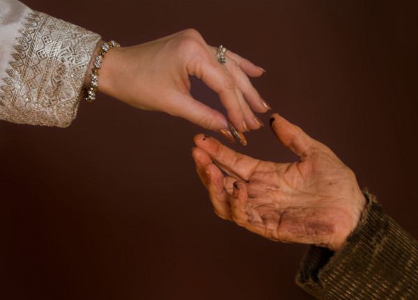 გაცემა, მოწყალება უშურველად, უთვალთმაქცოდ, არასაჩინოდ, რათა არ გვაქონ