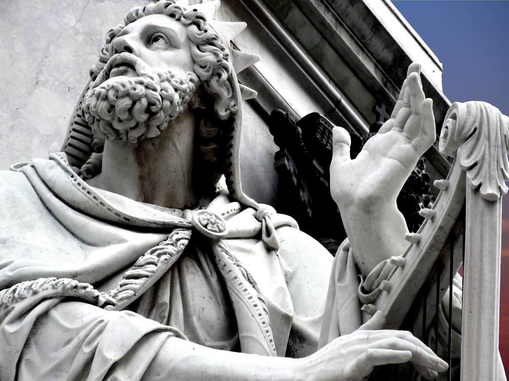 ლოცვა სიხარულით, ხალისით ავსებს მლოცველს