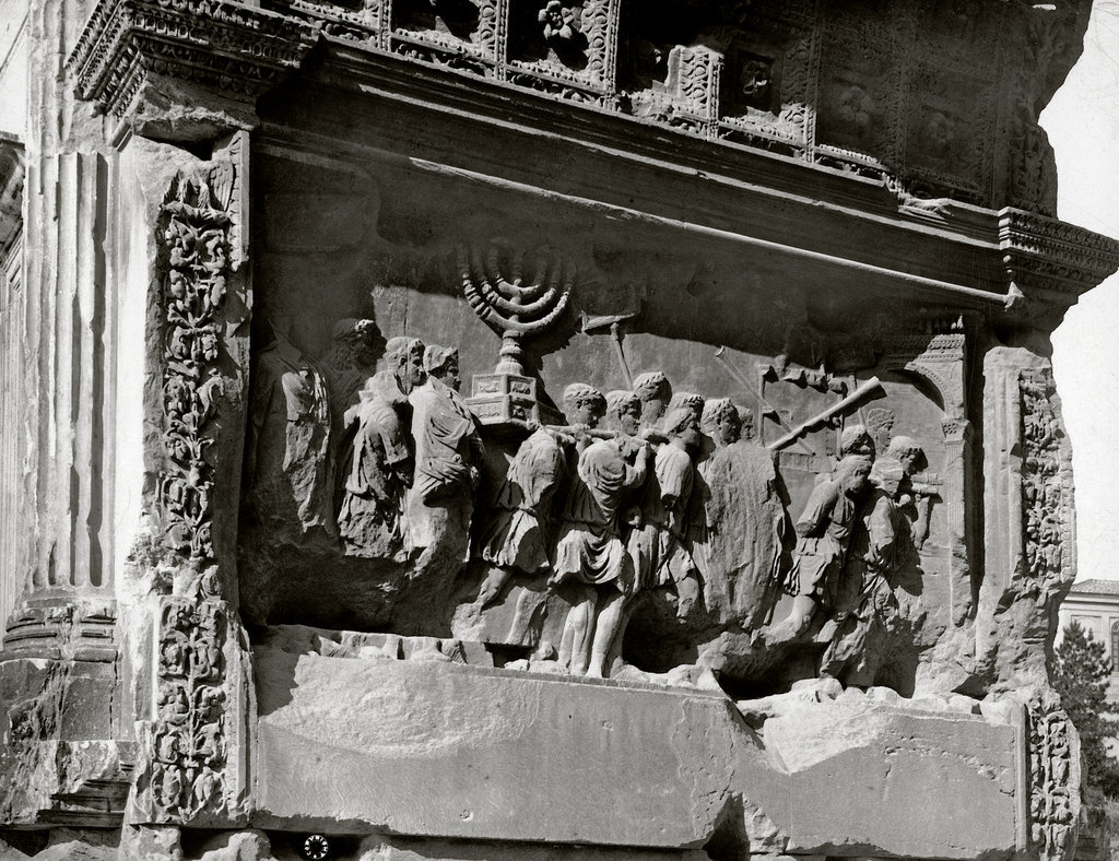 მცნებების დაცვით ან არდაცვით ვიღებთ კურთხევას ან წყევლას