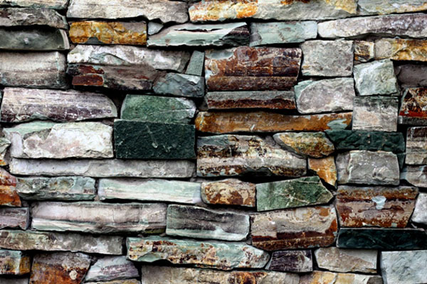 სატაძრო ქვები ვშენდებით კლდეზე, რომელიც არის ქრისტე